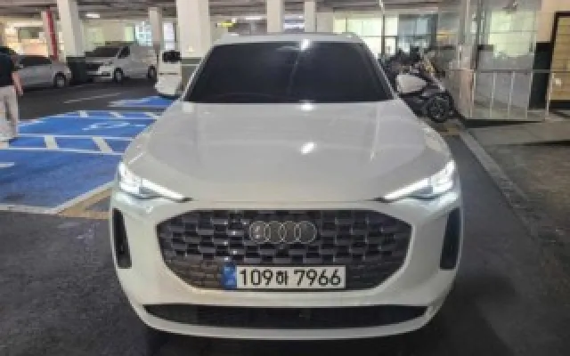 인천외제중고차사이트 Q5 (80A) 40 TFSI 콰트로 어드밴스드 매물 사진 3 - 2025/12 6,102km